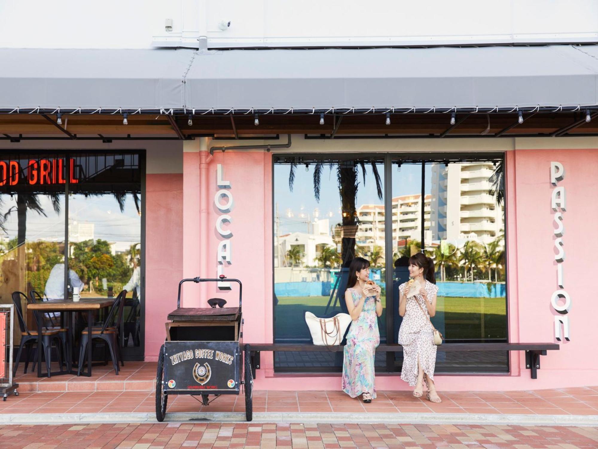 Lequ Okinawa Chatan Spa ＆ Resort Bagian luar foto